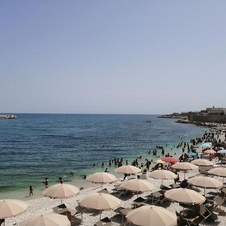 Tre Metri Sopra Il Mare Villa Bisceglie Exteriör bild