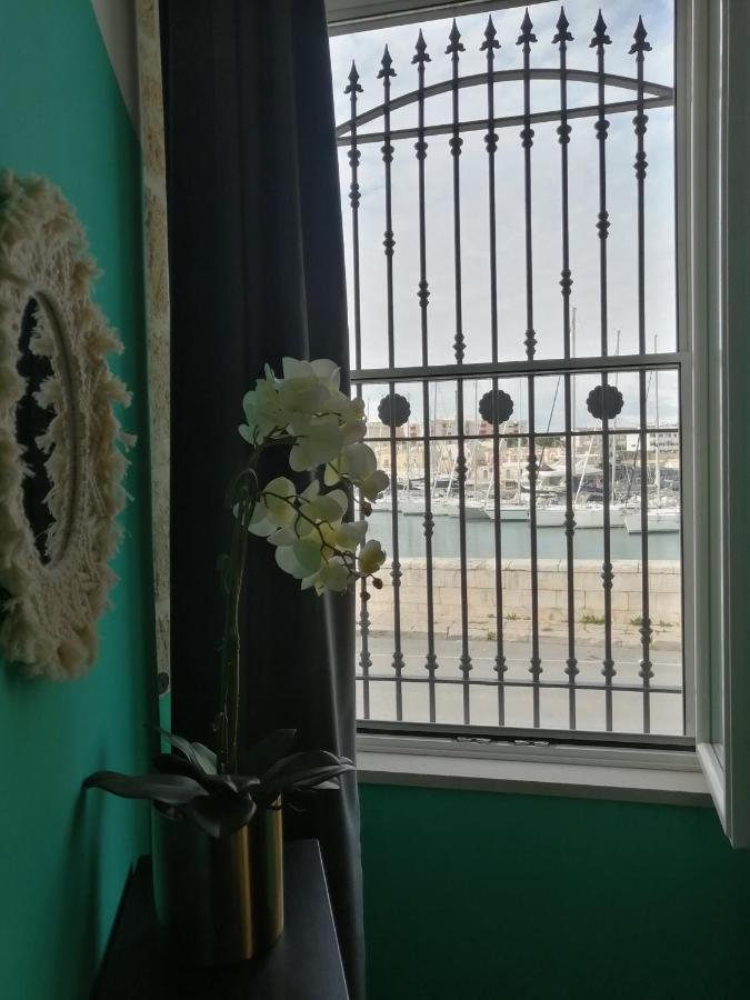 Tre Metri Sopra Il Mare Villa Bisceglie Exteriör bild