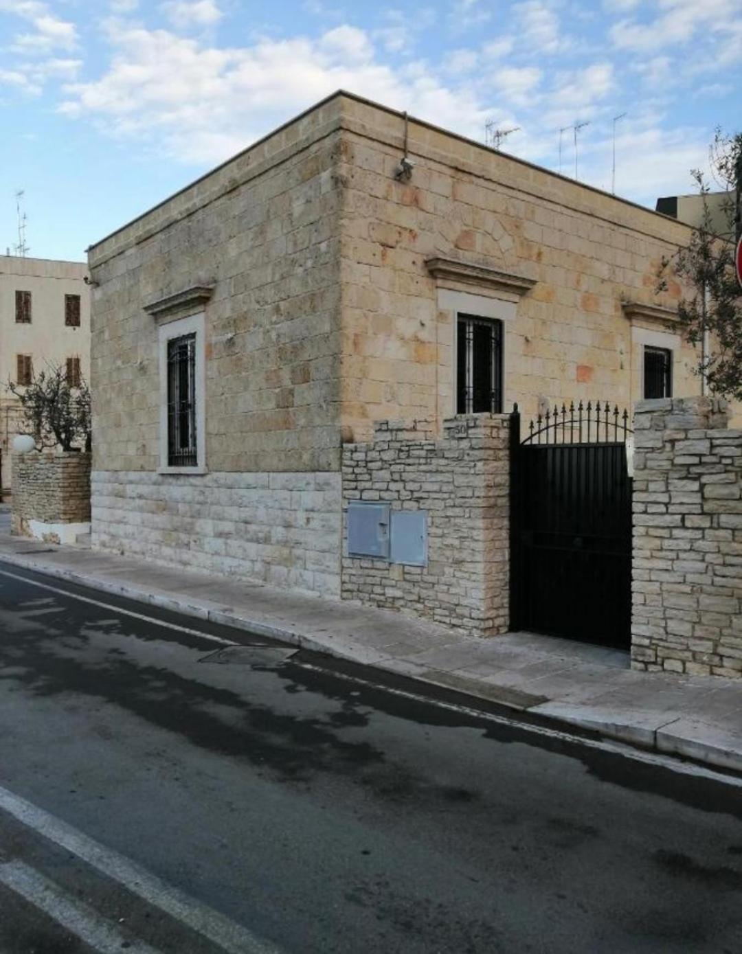 Tre Metri Sopra Il Mare Villa Bisceglie Exteriör bild